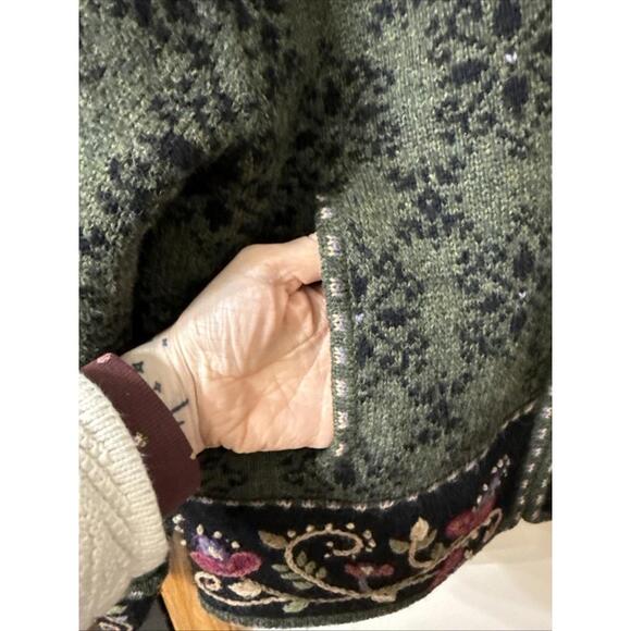 Icelandic Wool Floral Embroidery Zip Front Sweater Cardigan Green Sz M Pockets - Picture 7 of 15